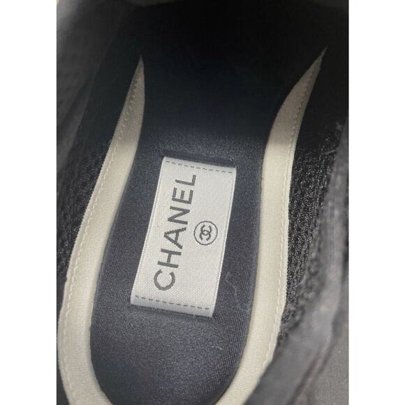 Chanel 21K Sneakers Pink, Green, Dark Pink NIB Size 37.5 - Picture 6 of 8